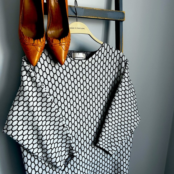 Gently used sweater. - Picture 1 of 3